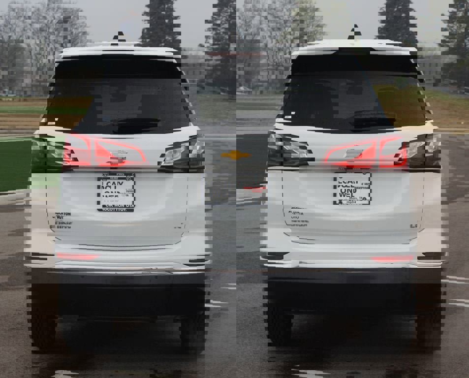 Used 2018 Chevrolet Equinox LT image 3