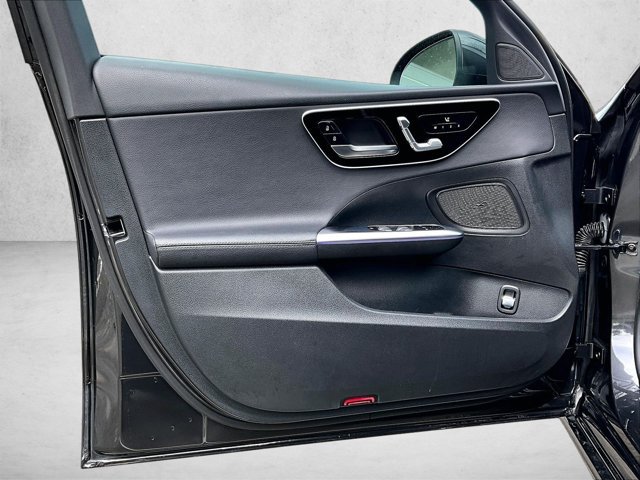 Used 2023 Mercedes-Benz C 300 Sedan image 18