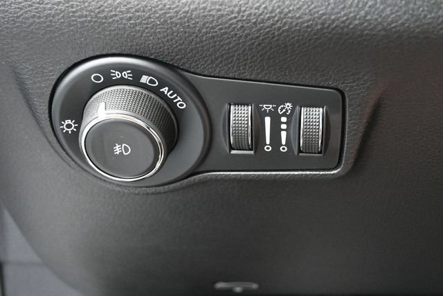 Used 2025 Jeep Compass Limited AWD/4WD image 33