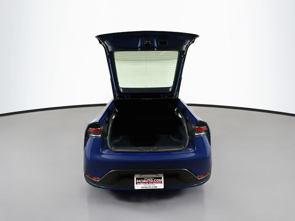 Used 2023 Toyota Prius LE FWD image 37