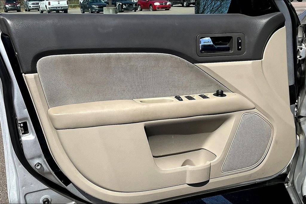 Used 2011 Ford Fusion SE w/ 201A Rapid Spec Order Code image 22