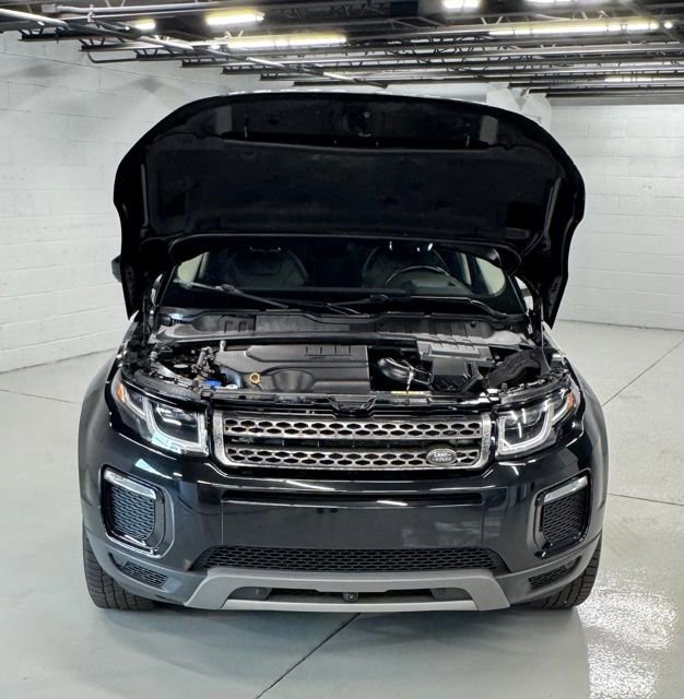 Used 2018 Land Rover Range Rover Evoque HSE image 28