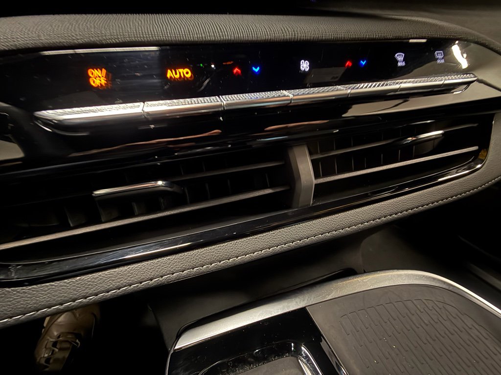 Certified 2025 Buick Enclave Sport Touring AWD/4WD image 39