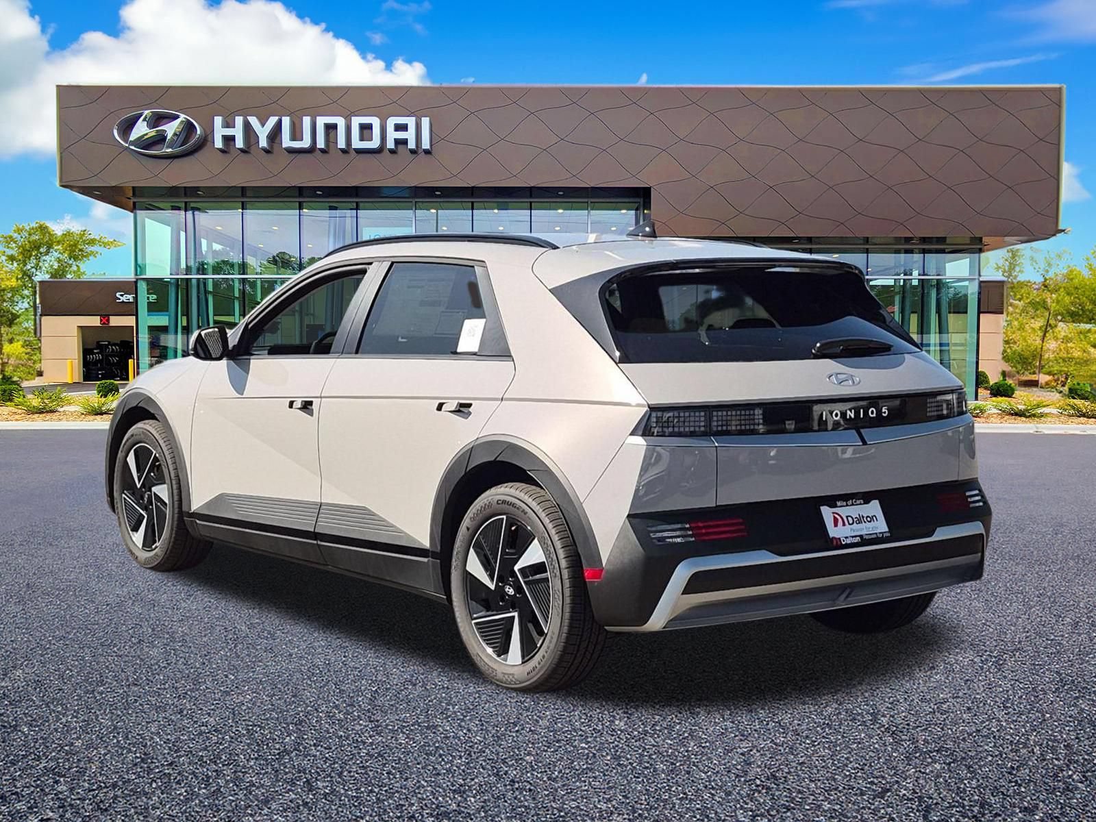 New 2027 Hyundai Ioniq 5 SEL RWD image 6