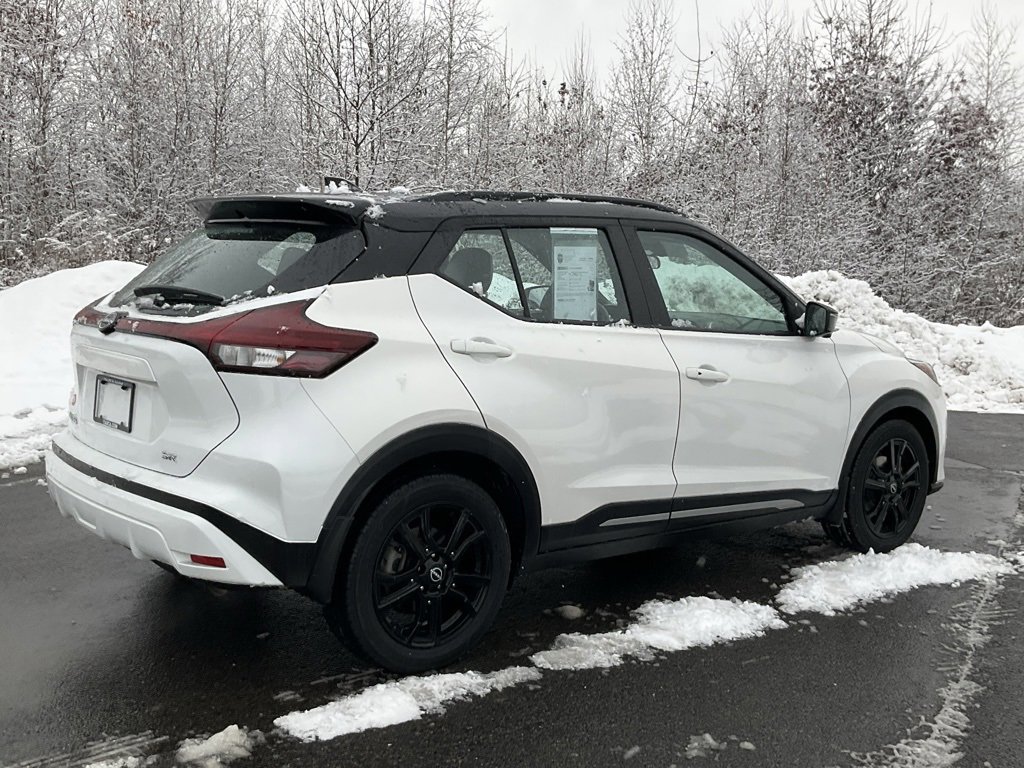 Used 2023 Nissan Kicks SR w/ SR Premium Package image 27