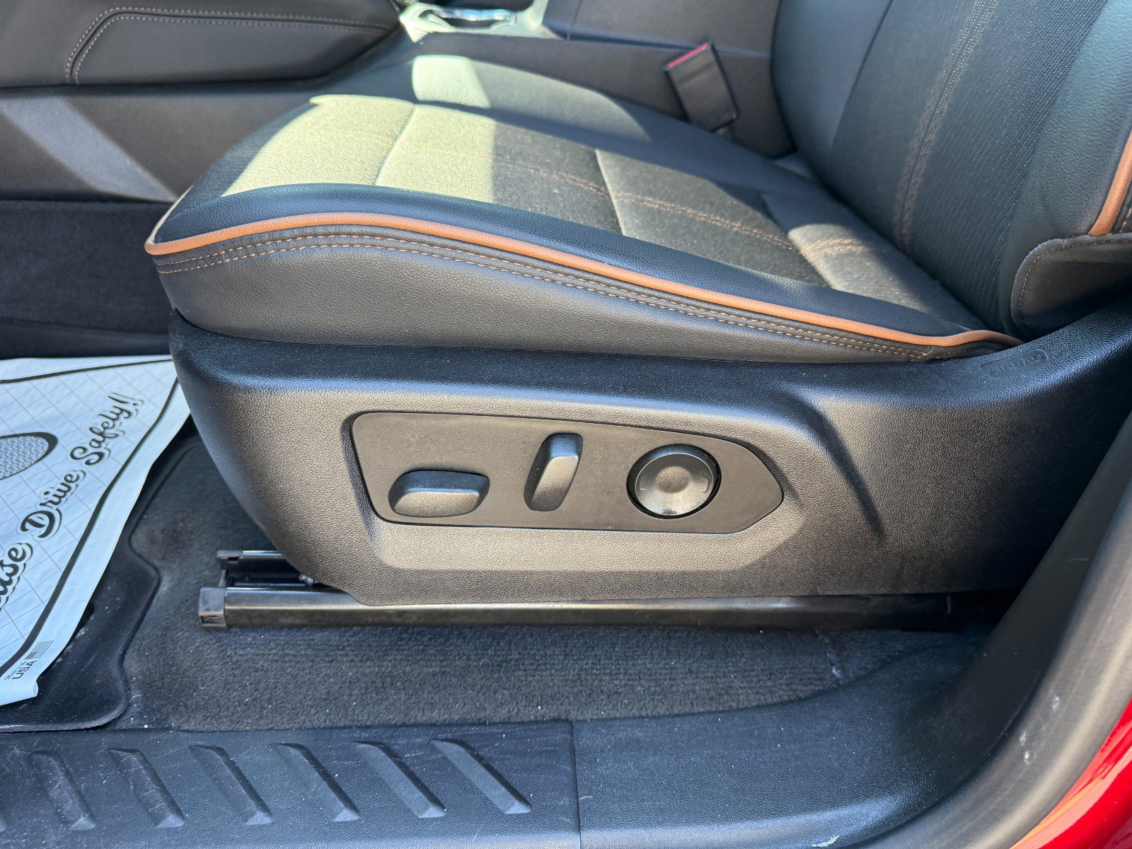 Used 2023 GMC Canyon AT4 w/ LPO, Sports Bar Package AWD/4WD image 23