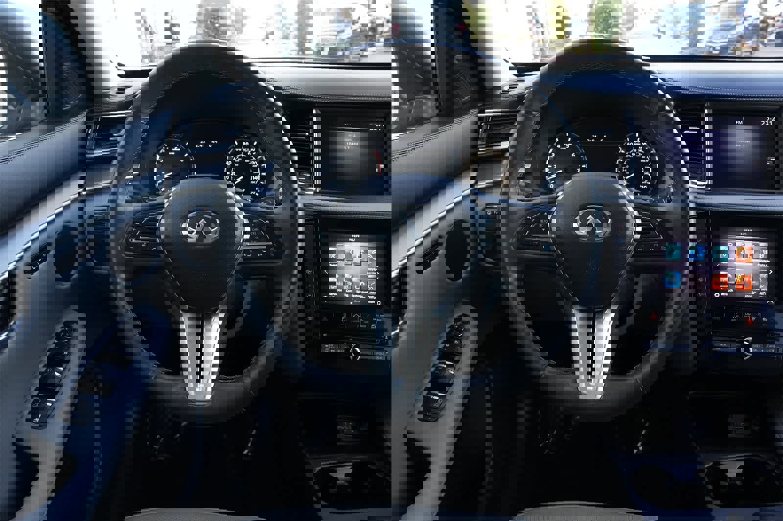 Certified 2023 INFINITI QX50 Luxe image 9