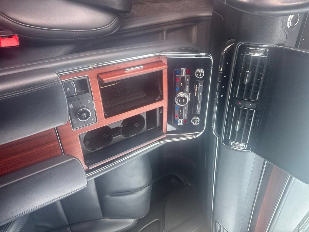 Used 2024 Lincoln Navigator L 4WD image 24