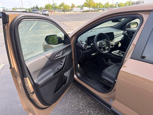 New 2027 Chevrolet Equinox LT w/ Convenience Package II AWD/4WD image 9