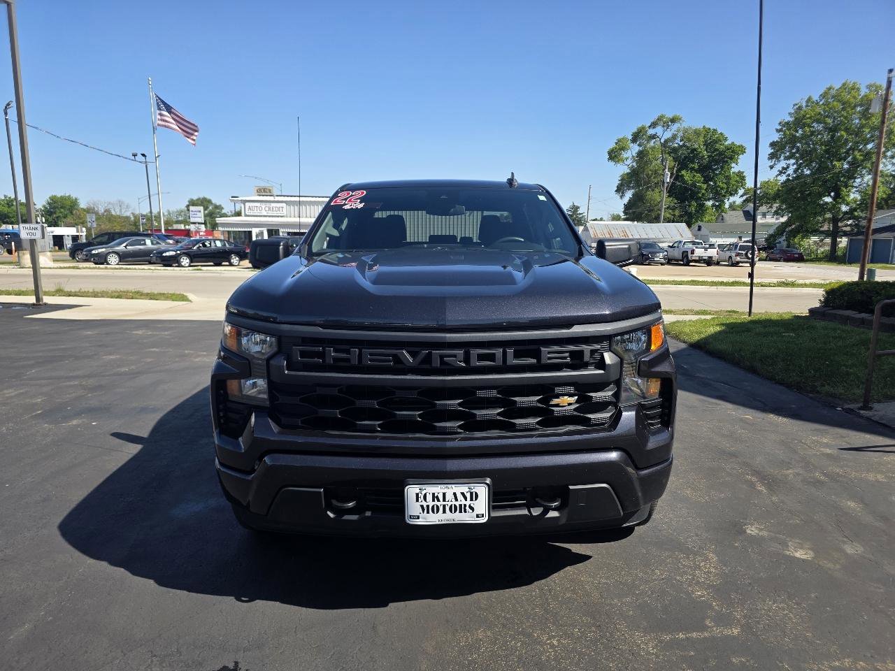Used 2022 Chevrolet Silverado 1500 Custom AWD/4WD image 3