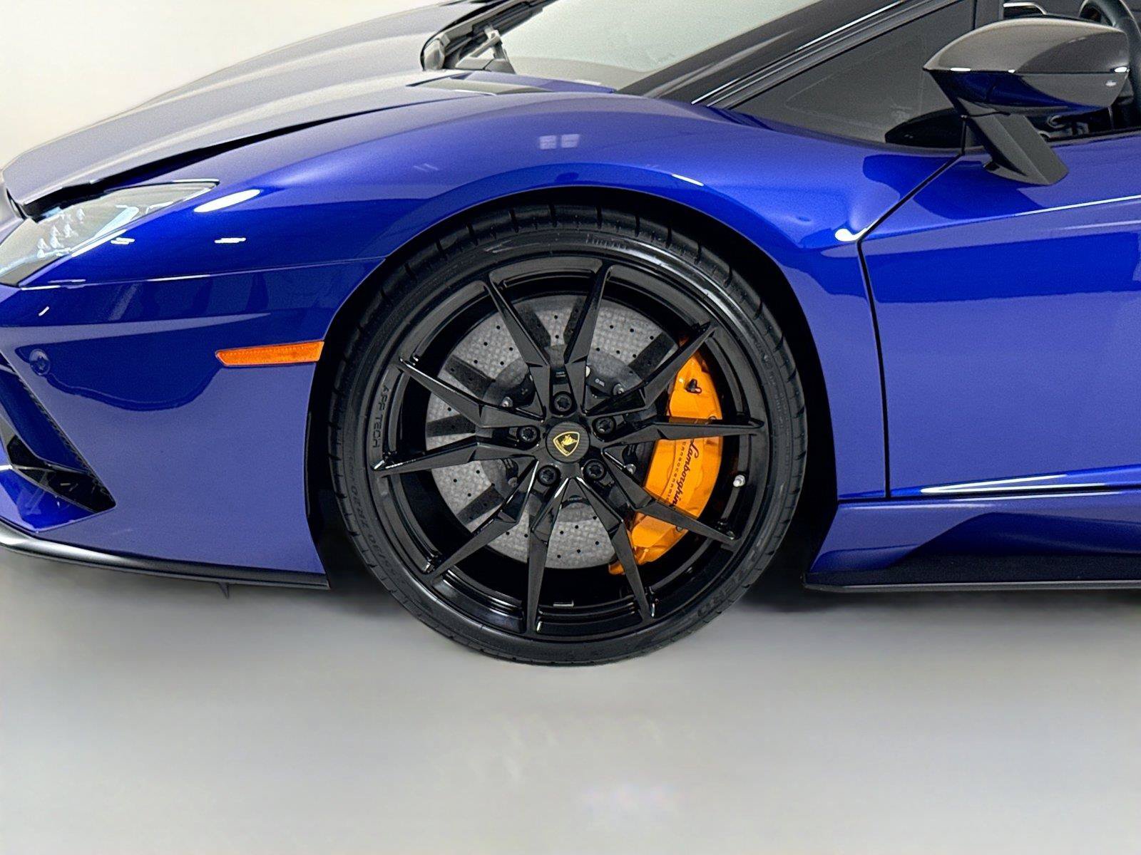 Used 2019 Lamborghini Aventador S AWD/4WD image 36