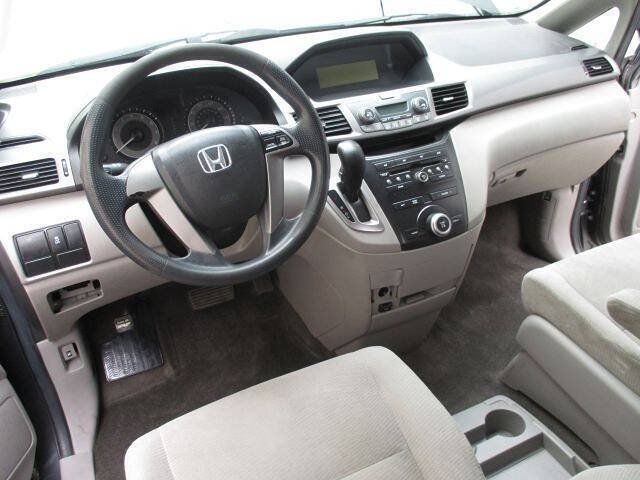 Used 2012 Honda Odyssey LX image 10