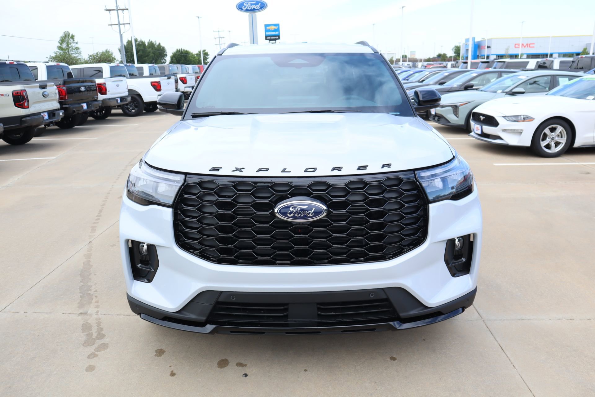 New 2026 Ford Explorer ST-Line RWD image 10