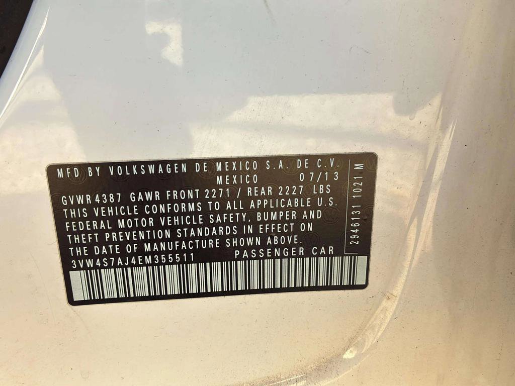 Used 2014 Volkswagen Jetta GLI Autobahn image 17