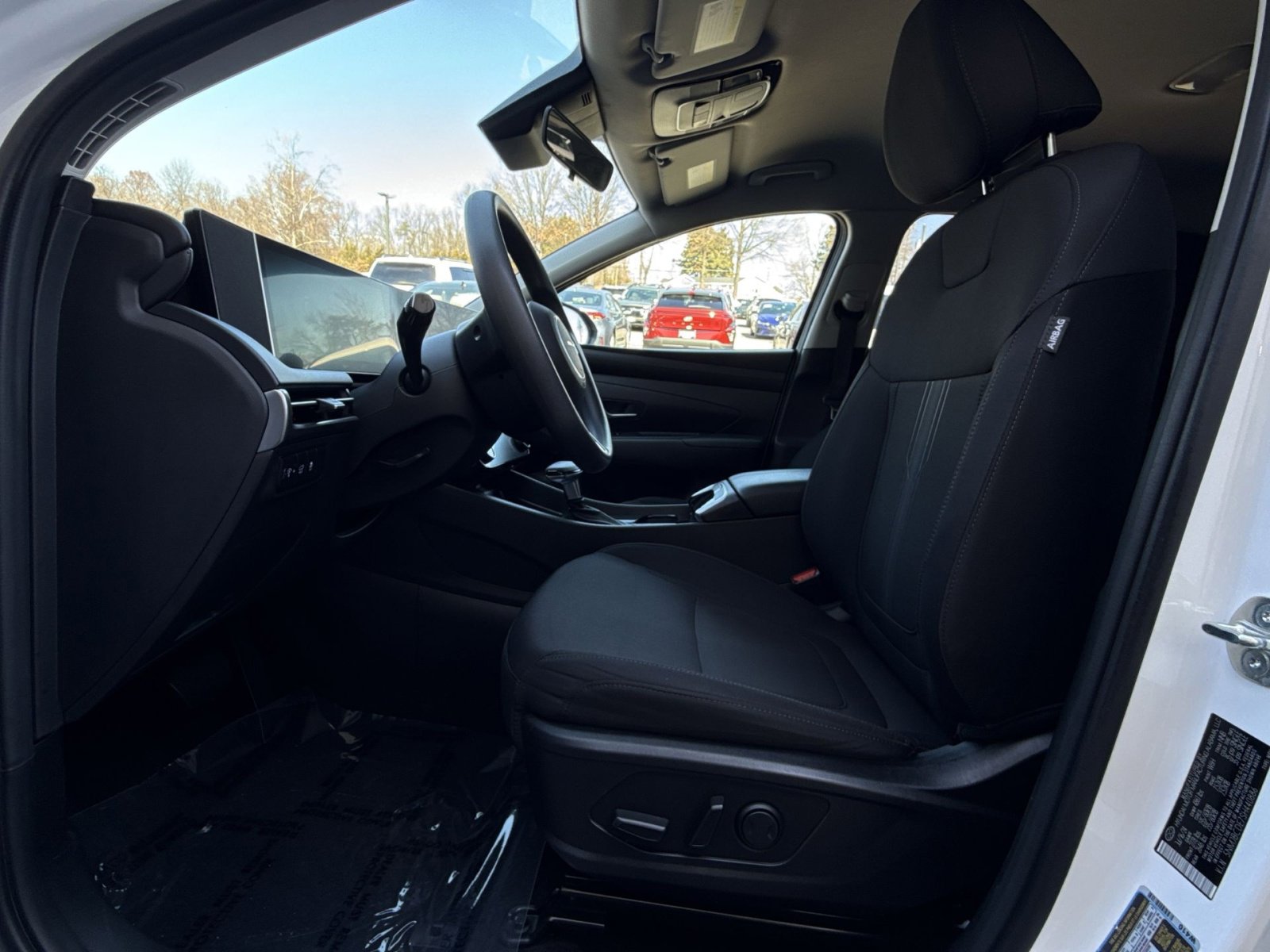 Certified 2025 Hyundai Tucson SEL image 13