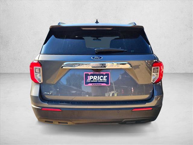Used 2022 Ford Explorer XLT image 7