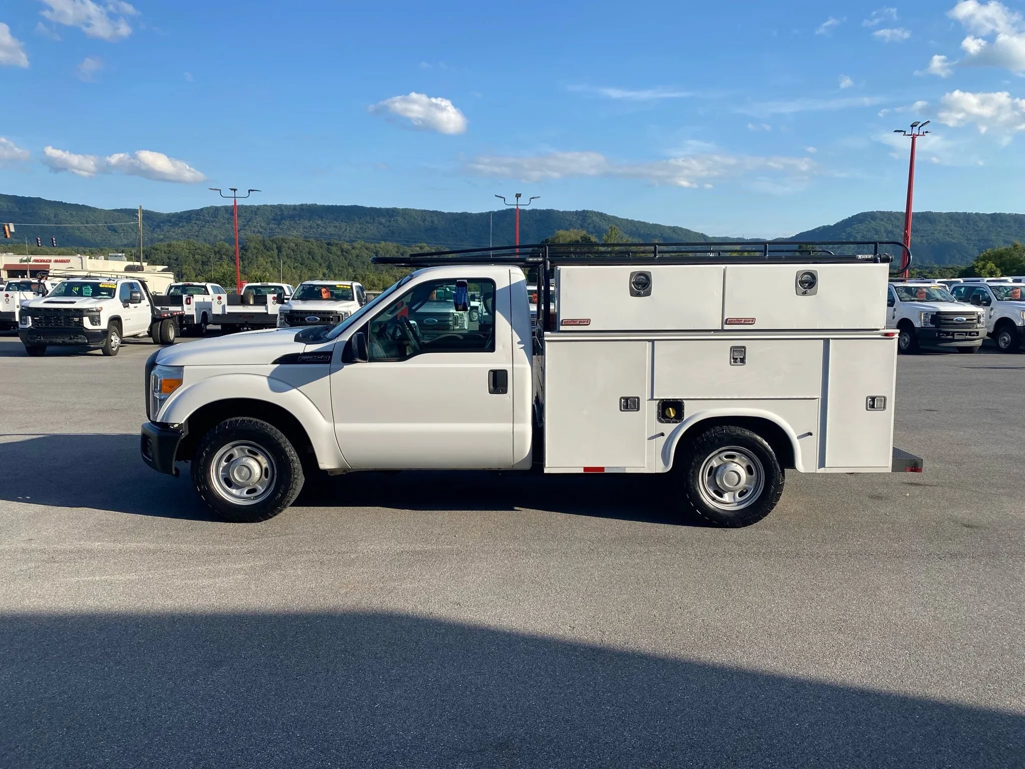 Used 2011 Ford F250 XL RWD image 5