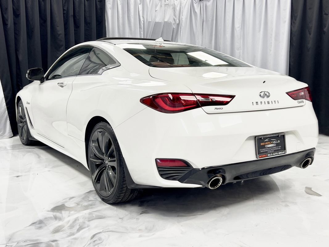 Used 2018 INFINITI Q60 Red Sport 400 w/ Sensory Package 3.0T Sport image 8
