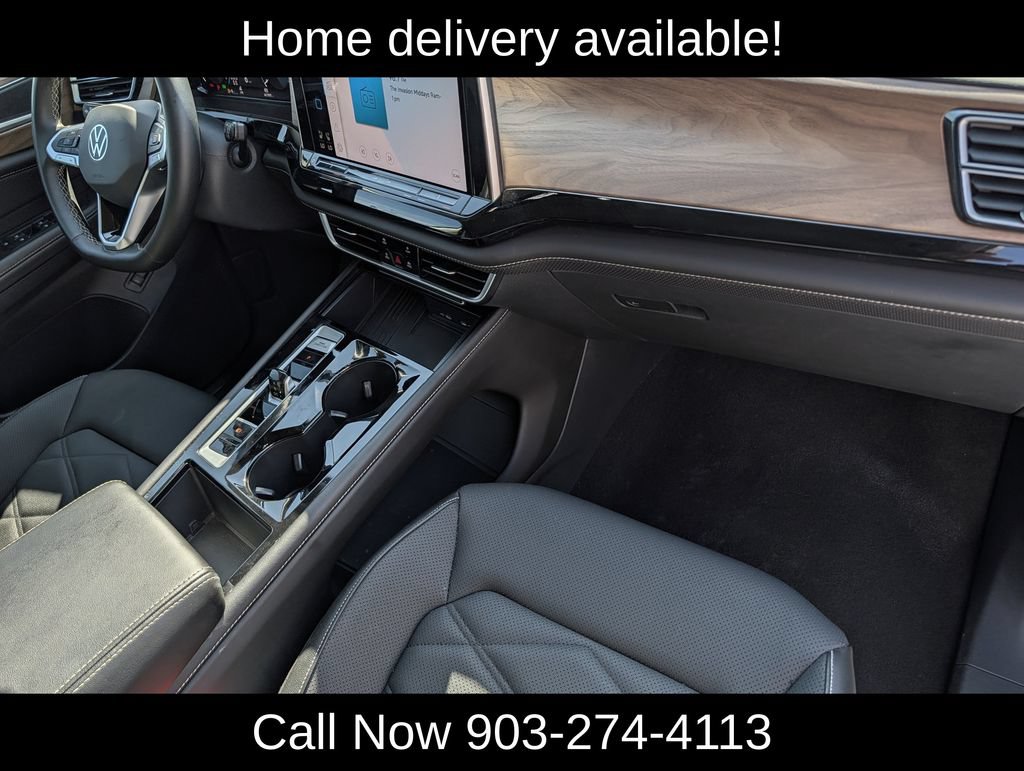 Used 2025 Volkswagen Atlas SE AWD/4WD image 32