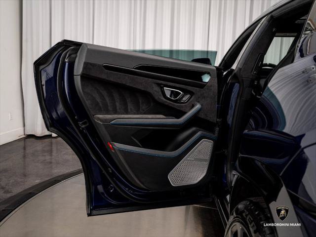 Used 2024 Lamborghini Urus S AWD/4WD image 47