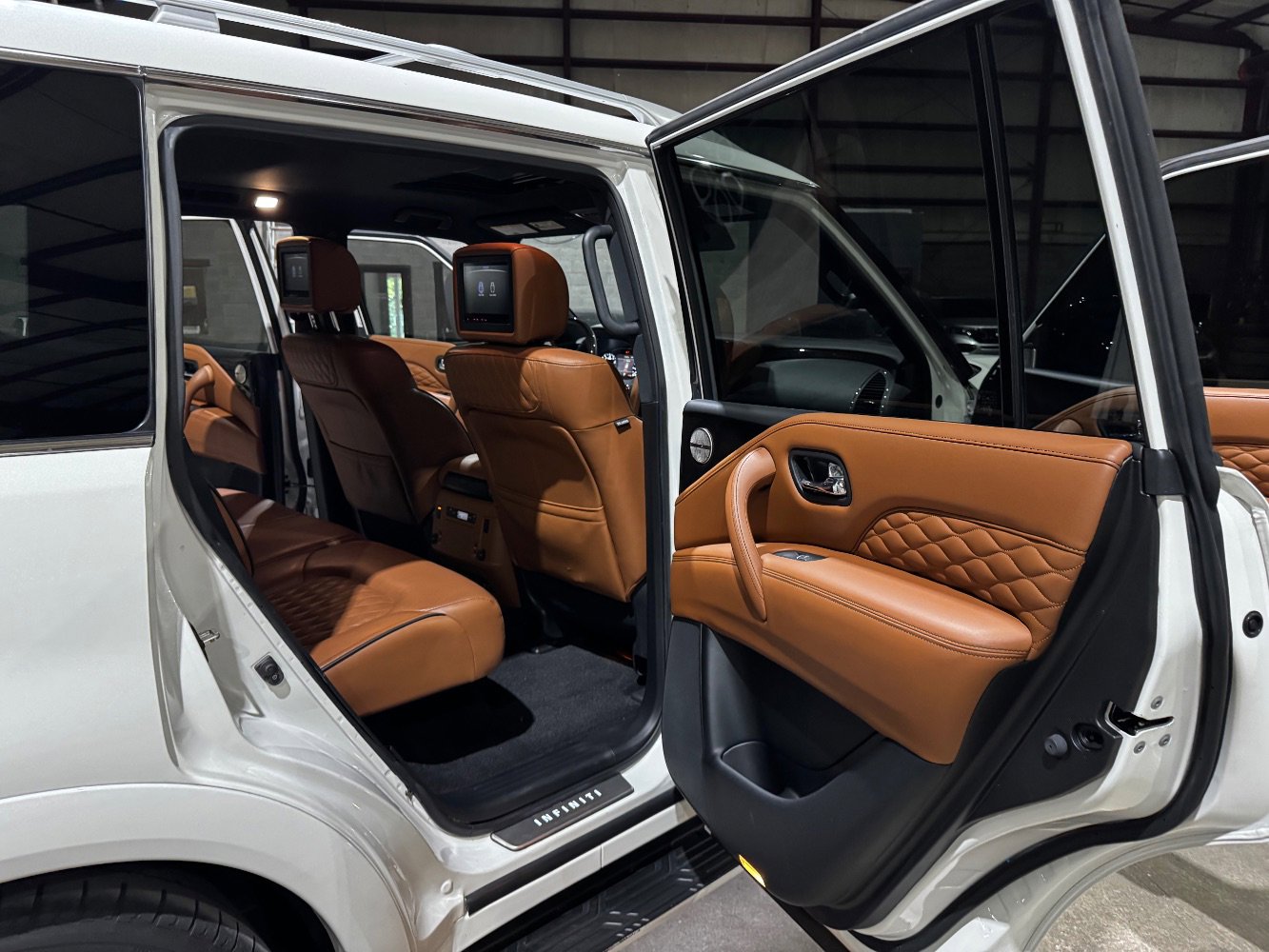 Used 2021 INFINITI QX80 Sensory w/ All-Season Package image 20