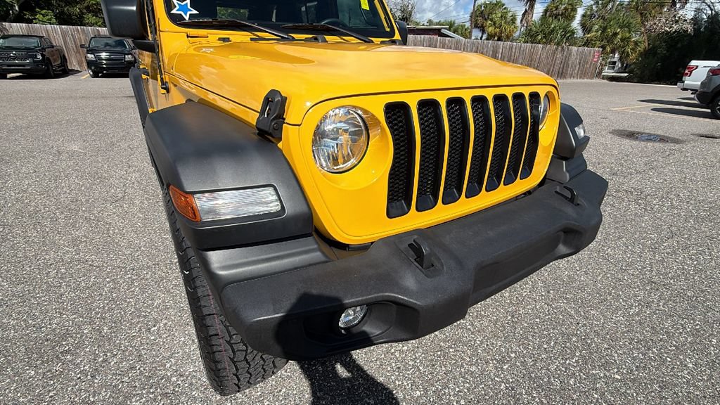 Used 2018 Jeep Wrangler Unlimited Sport AWD/4WD image 9
