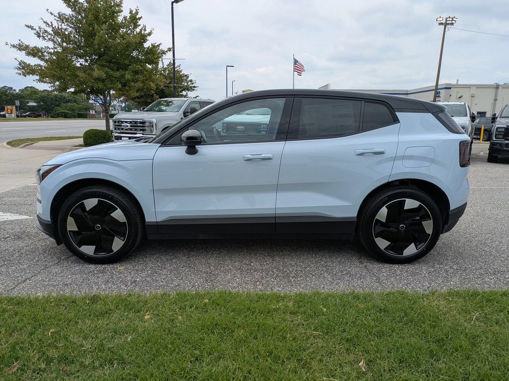 New 2026 Volvo EX30 Plus w/ Climate Package RWD image 7