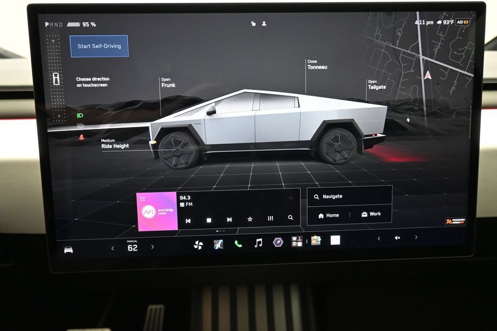 Used 2024 Tesla Cybertruck AWD Crew Cab image 12