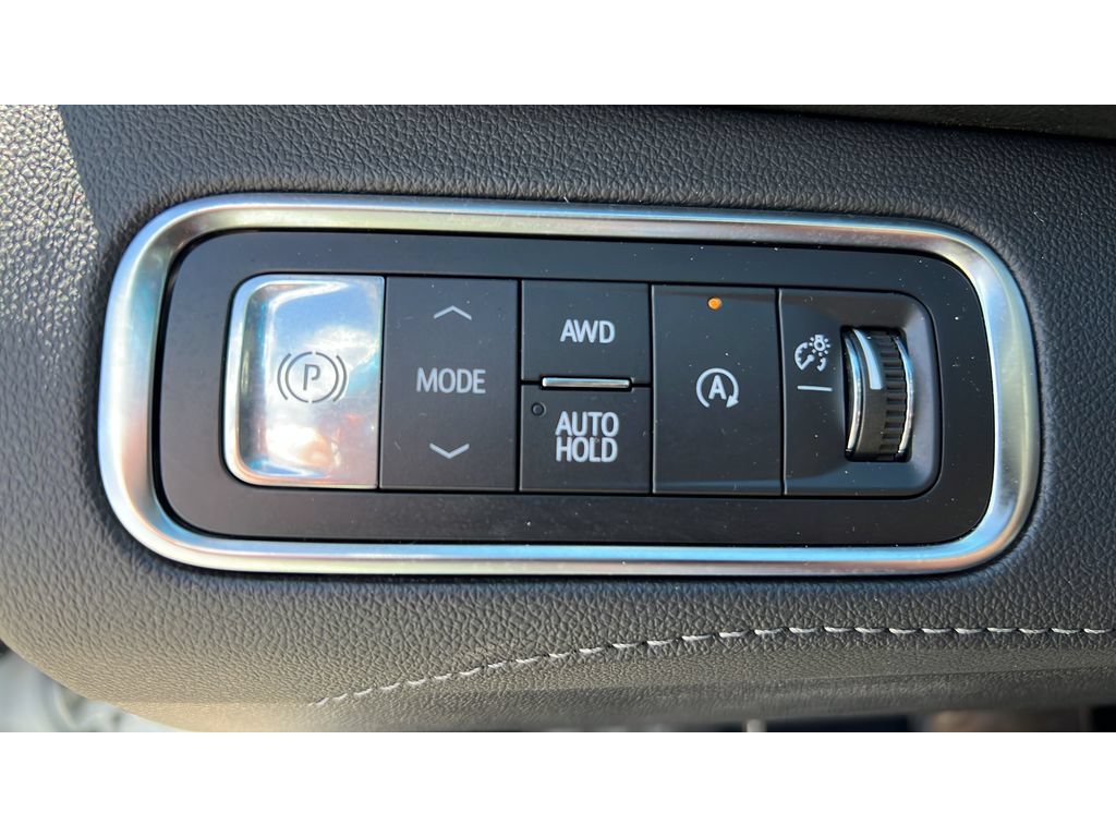 Certified 2025 Buick Enclave Sport Touring AWD/4WD image 22