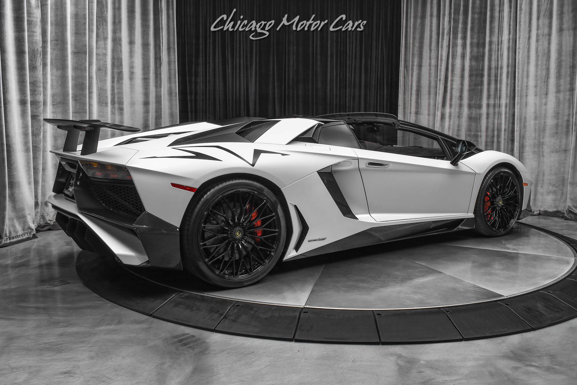 Used 2016 Lamborghini Aventador LP 750-4 Superveloce image 5