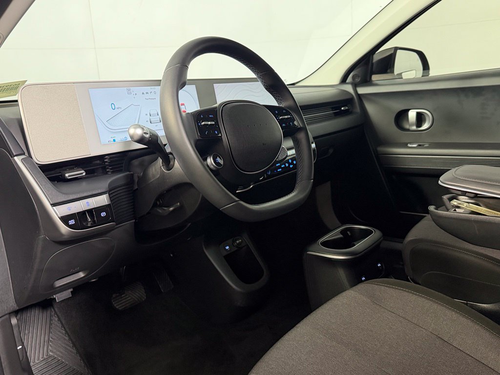 Used 2024 Hyundai Ioniq 5 SE RWD image 15