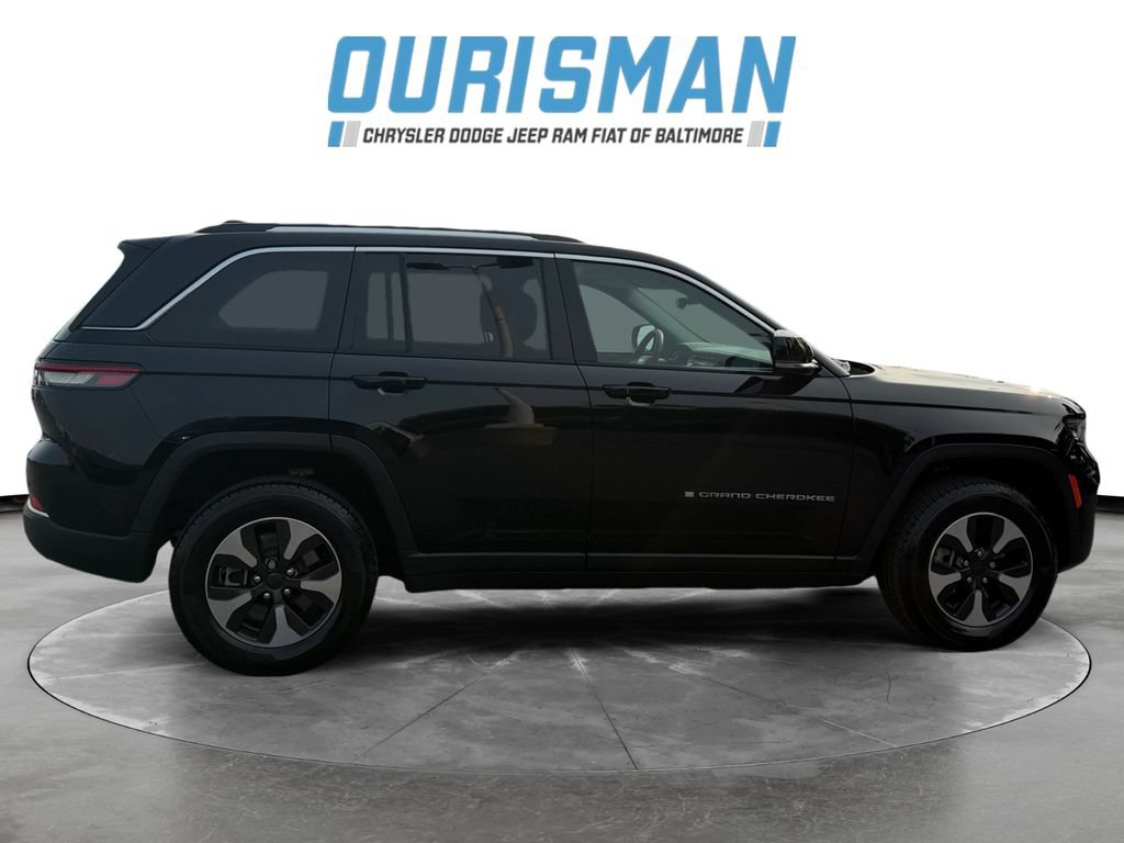 Used 2023 Jeep Grand Cherokee 4WD 4xe image 7