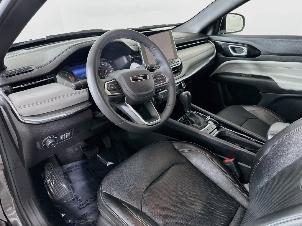 Certified 2023 Jeep Compass Limited AWD/4WD image 16
