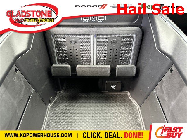 Used 2025 RAM 2500 Laramie image 18