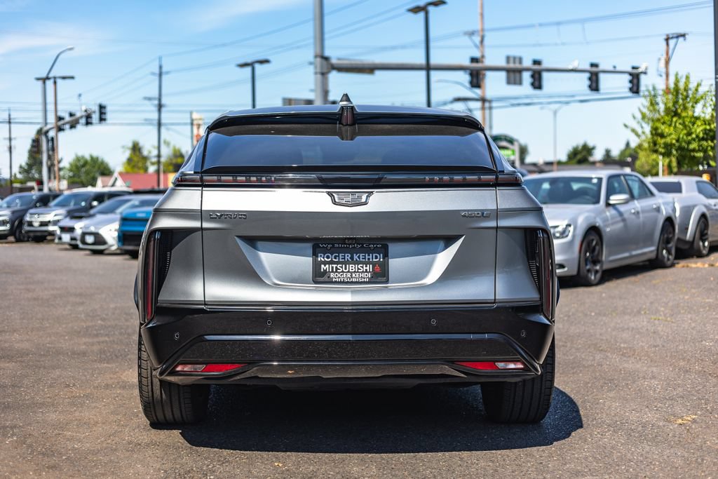 Used 2024 Cadillac Lyriq Sport RWD image 8