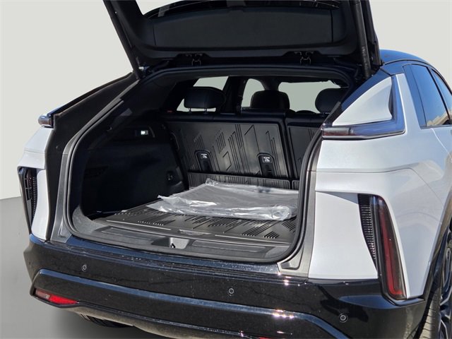 New 2026 Cadillac Lyriq Sport image 17
