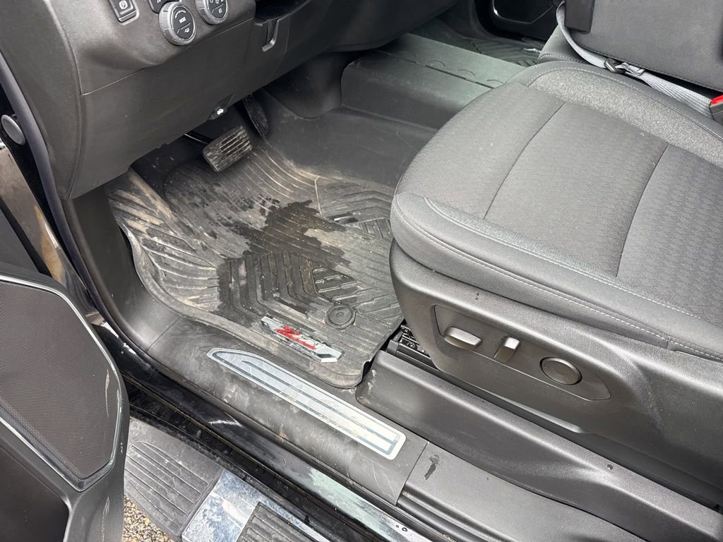Used 2024 Chevrolet Silverado 1500 RST AWD/4WD image 15