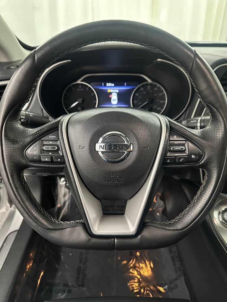 Used 2017 Nissan Maxima Platinum FWD image 15