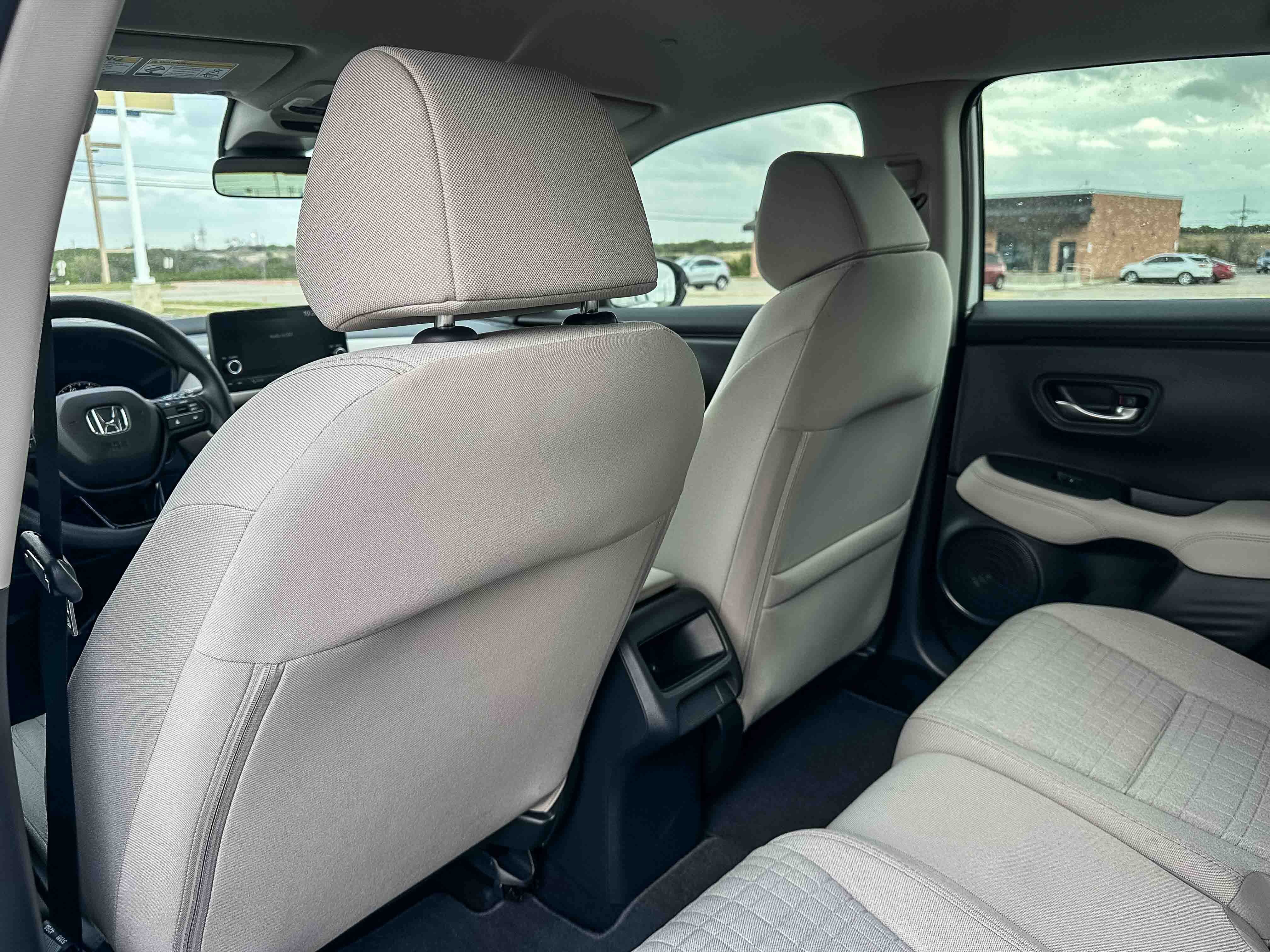 Certified 2025 Honda HR-V LX image 17