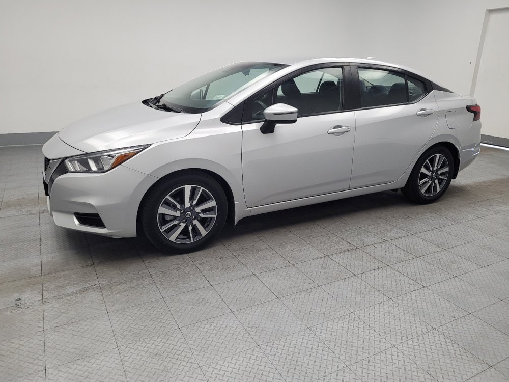 Used 2020 Nissan Versa SV FWD image 2