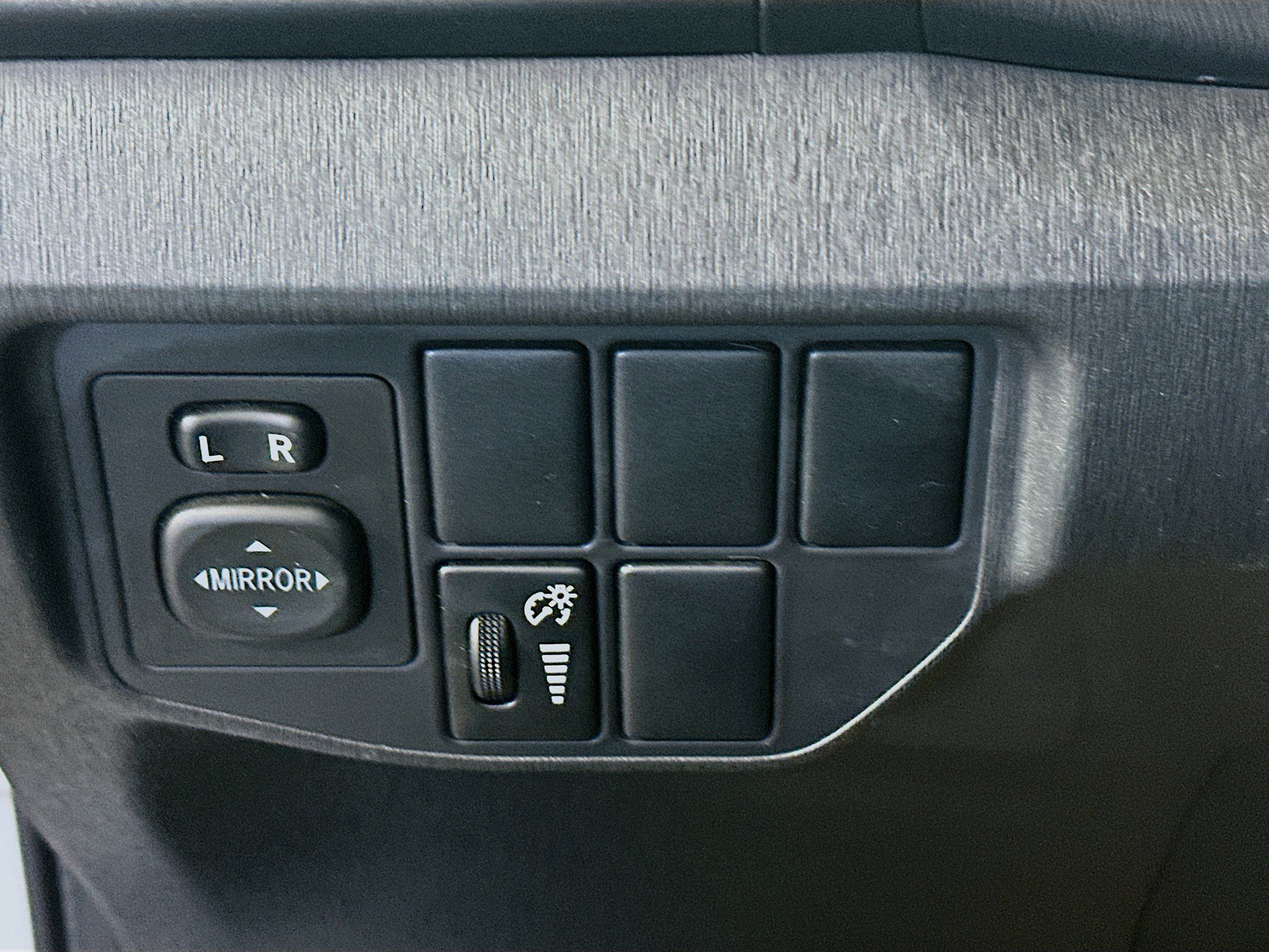 Used 2013 Toyota Prius Two FWD image 16