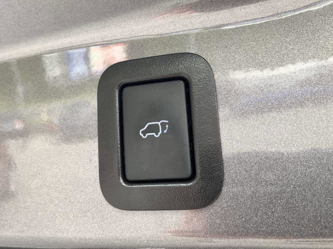 Used 2019 Toyota Highlander Limited AWD/4WD image 51