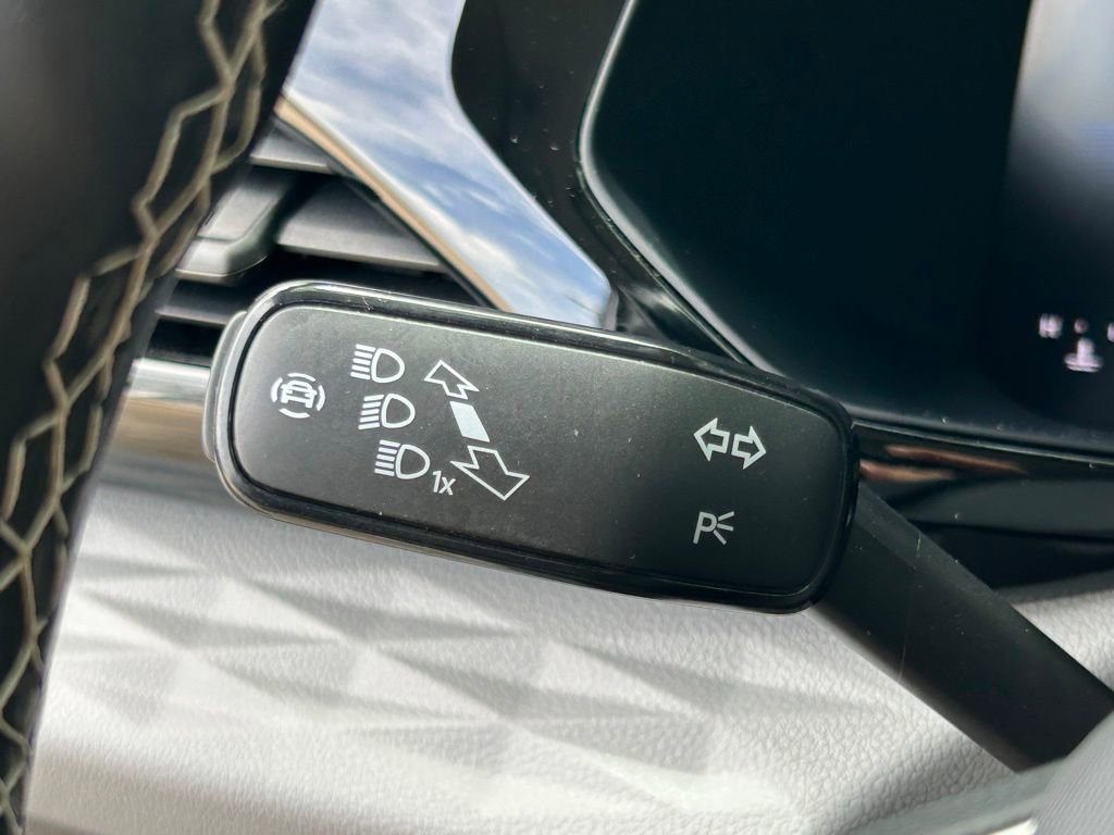 Used 2024 Volkswagen Taos S FWD image 25