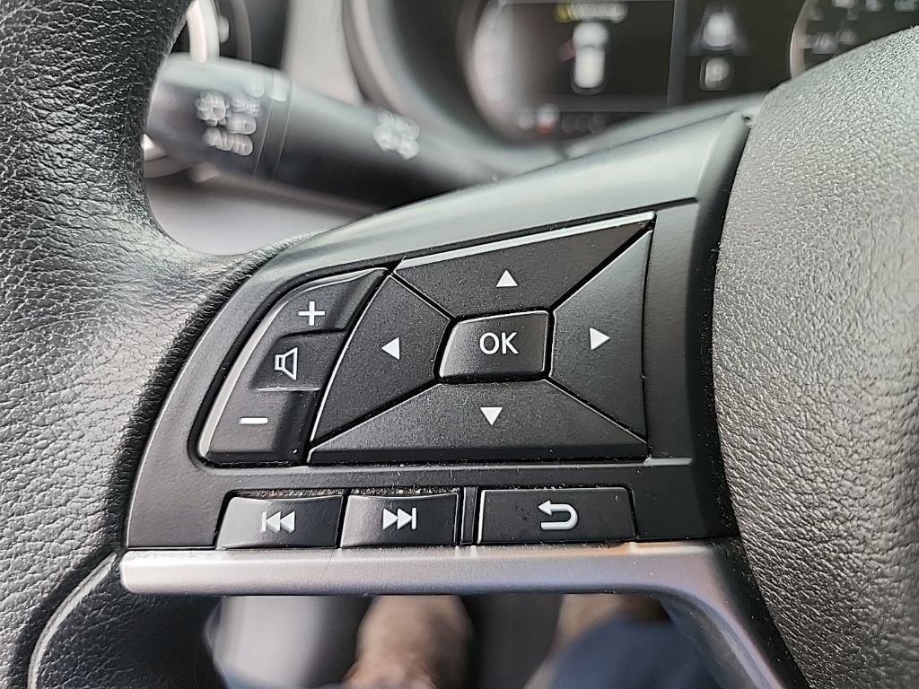 Used 2021 Nissan Kicks SV FWD image 15