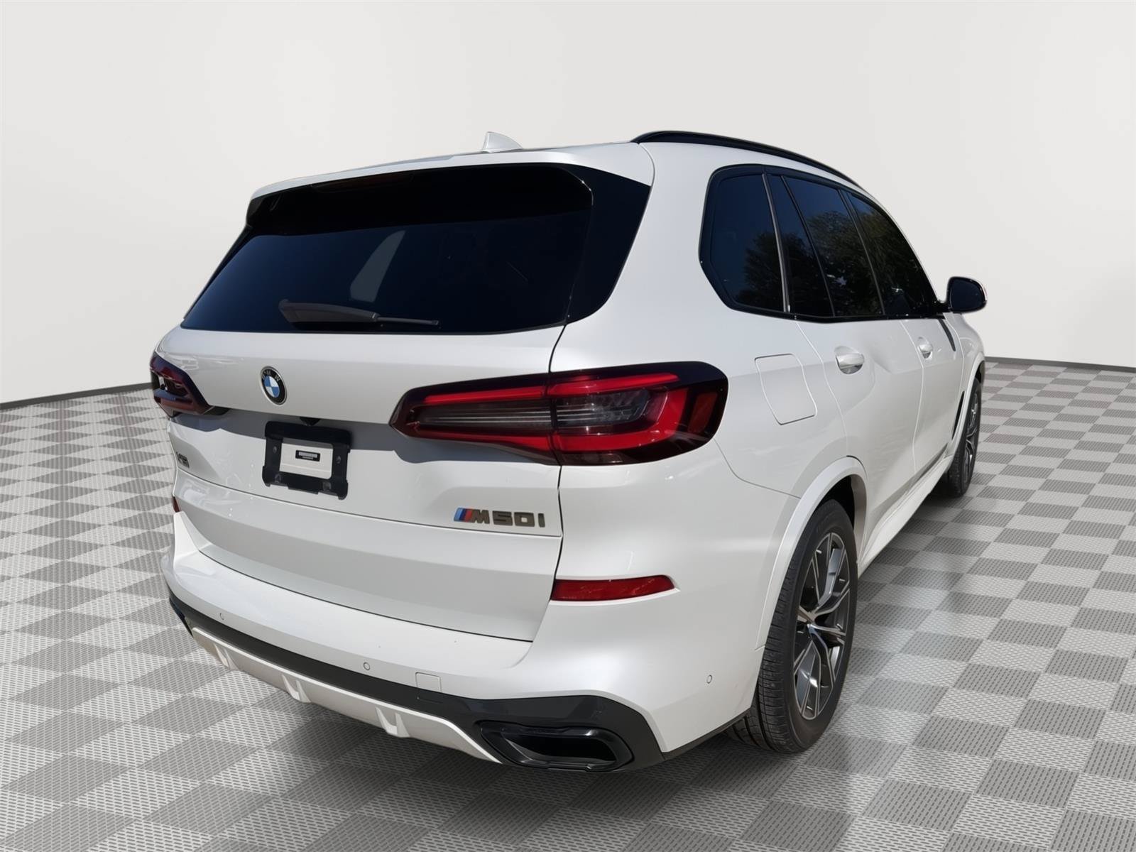 Used 2021 BMW X5 M50i w/ Dynamic Handling Package AWD/4WD image 7