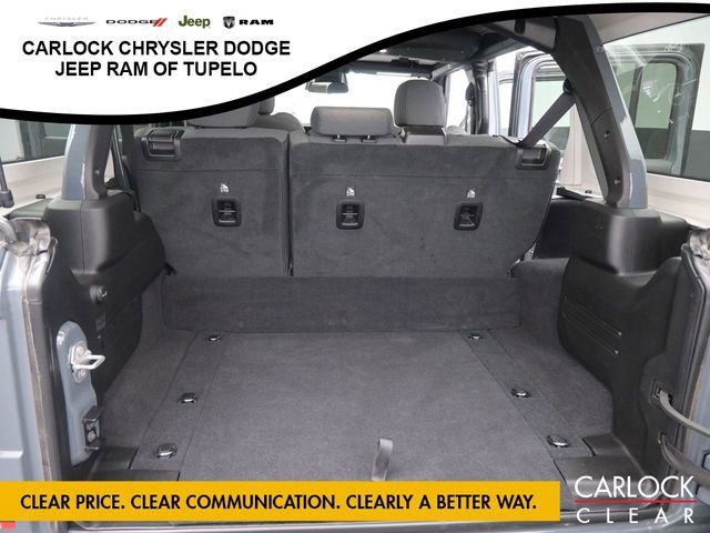 Used 2025 Jeep Wrangler Sahara w/ Safety Group image 28