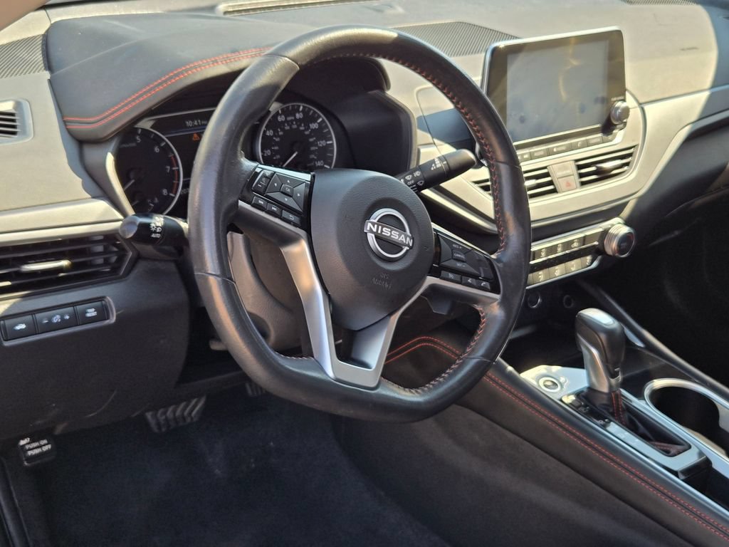 Used 2024 Nissan Altima 2.5 SR FWD image 8