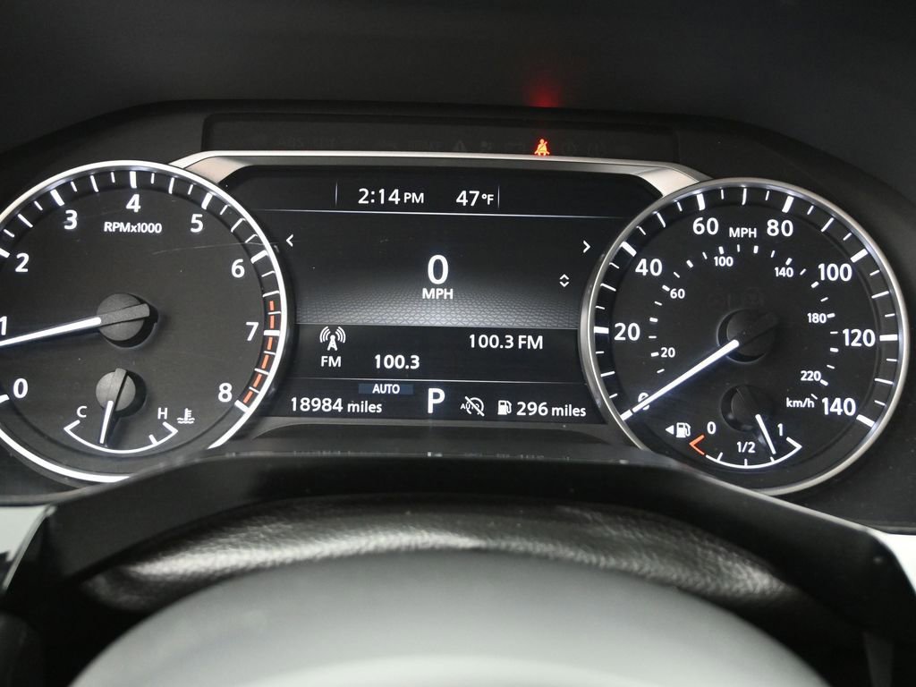 Used 2025 Nissan Pathfinder SV image 18