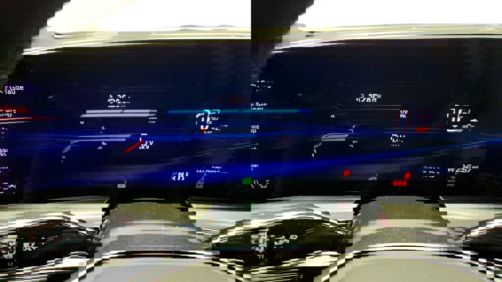 Used 2024 Cadillac Lyriq Luxury image 14