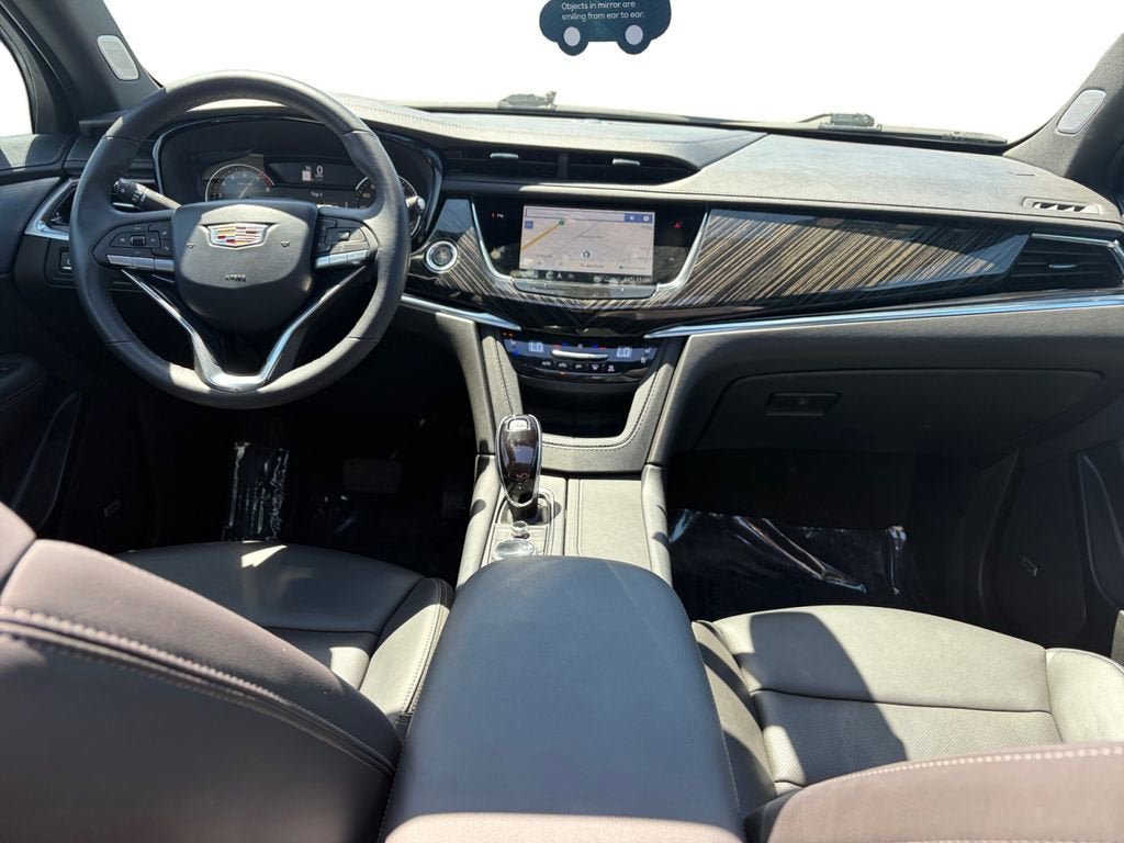 Certified 2024 Cadillac XT6 Premium Luxury FWD image 12